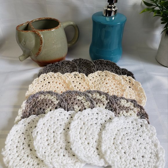 💄 Facial Cleansing Pad Scrubby Reusable 💄 2/$12 - Picture 3 of 3